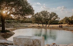 Hummingbird Haus - Hill Country Views On 20 Acres With Firepit