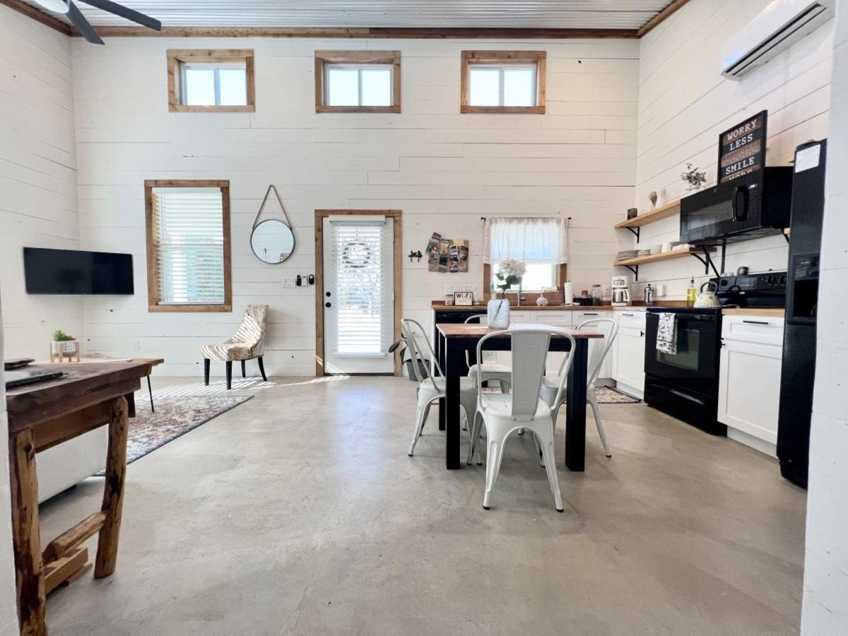 Hummingbird Haus - Hill Country Views On 20 Acres With Firepit Villa Spring Branch Exterior photo