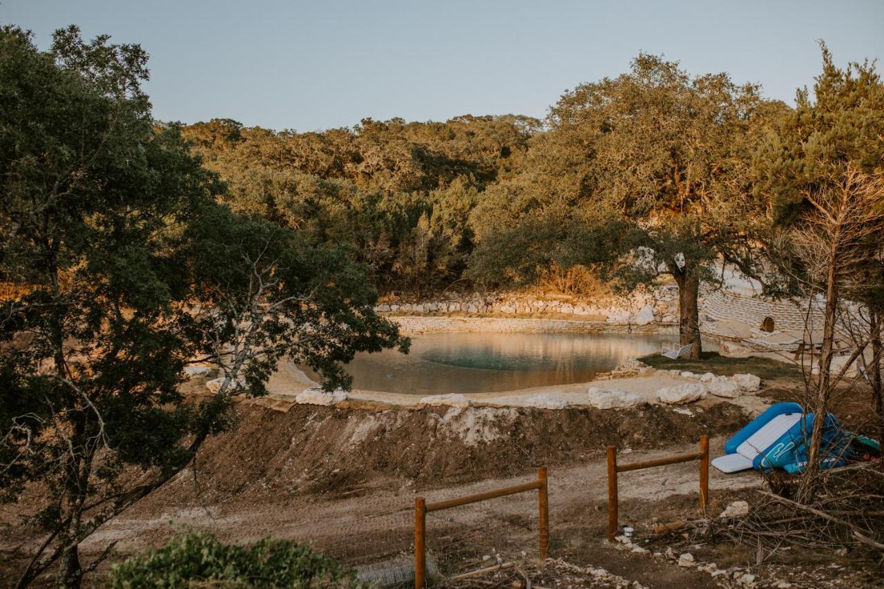 Hummingbird Haus - Hill Country Views On 20 Acres With Firepit Villa Spring Branch Exterior photo